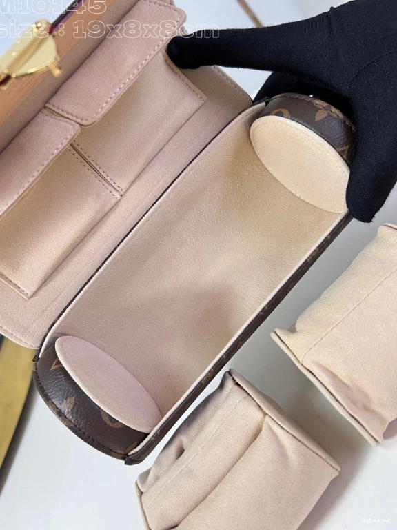 LOUIS Jewelry Case VUITTON 0821